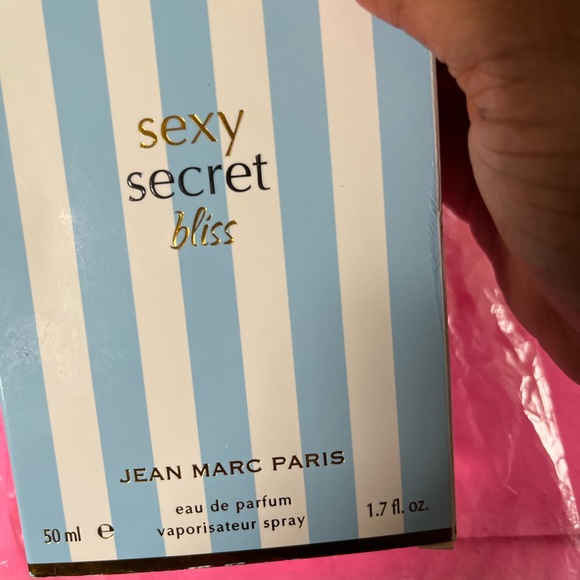 Body oils have more than one cent - Picture 7 of 17